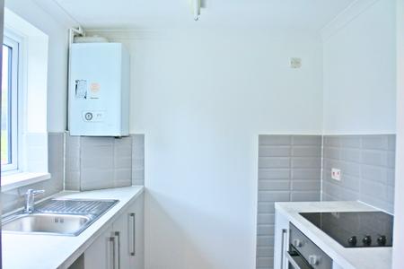 2 bedroom Terraced House to let in Blackberry Walk, Lychpit, Basingstoke, RG24