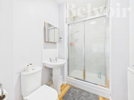 2 bedroom Flat for sale in Hollies Court, Rooksdown, Basingstoke, RG24