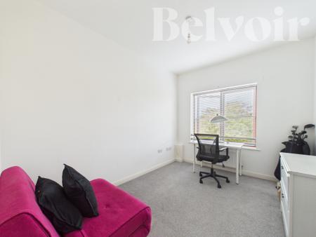 2 bedroom Flat for sale in Hollies Court, Rooksdown, Basingstoke, RG24