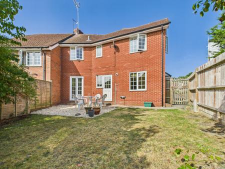 3 bedroom Semi-detached house to let in The Topiary, Lychpit, Basingstoke, RG24