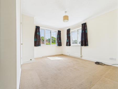 3 bedroom Semi-detached house to let in The Topiary, Lychpit, Basingstoke, RG24