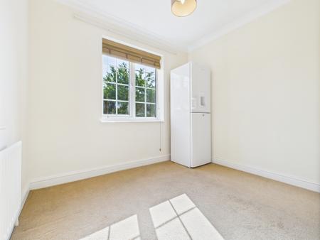 3 bedroom Semi-detached house to let in The Topiary, Lychpit, Basingstoke, RG24