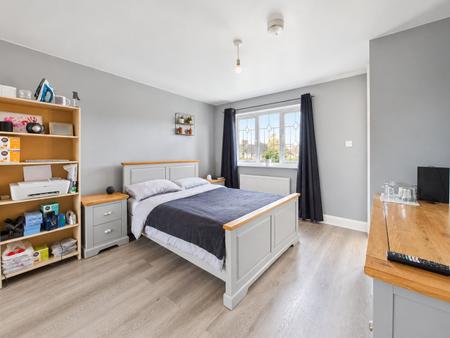 4 bedroom Detached house for sale in The Brackens, Basingstoke, RG22