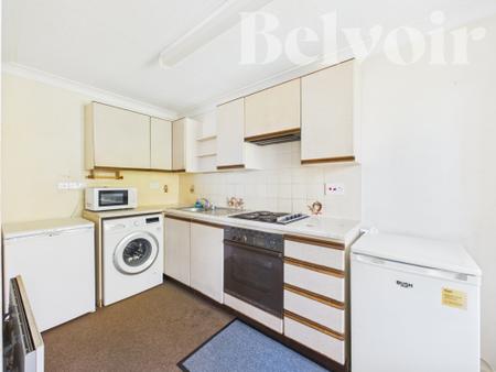 1 bedroom Maisonette for sale in Kendal Gardens, Basingstoke, RG22