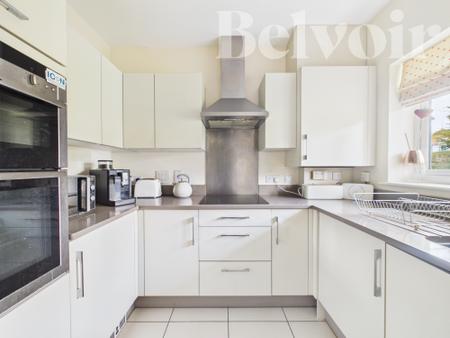 5 bedroom Town house for sale in Somerville Gardens, Basingstoke, RG24
