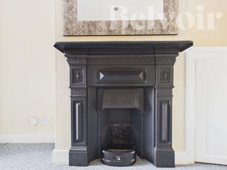 4 bedroom Terraced House for sale in Worting Road, Basingstoke, RG21