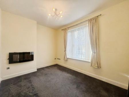 1 bedroom Flat to let in Ashburnham Road, Bedford, MK40
