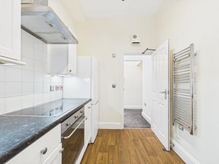 1 bedroom Flat to let in Ashburnham Road, Bedford, MK40