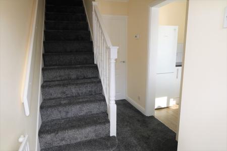 2 bedroom Terraced House to let in Dynevor Close, Bromham, Bedford, MK43