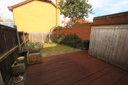 2 bedroom Terraced House to let in Dynevor Close, Bromham, Bedford, MK43