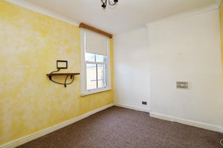 1 bedroom Flat for sale in Chaucer Road, Bedford, MK40