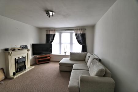 2 bedroom Flat for sale in Gillespie Close, Bedford, MK42