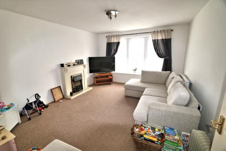 2 bedroom Flat for sale in Gillespie Close, Bedford, MK42