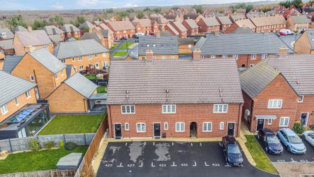 3 bedroom Terraced House for sale in Honey Quest, Stewartby, MK43