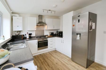 3 bedroom Terraced House for sale in Honey Quest, Stewartby, MK43