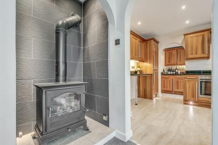 5 bedroom Detached house for sale in Parkstone Close, Bedford, MK41