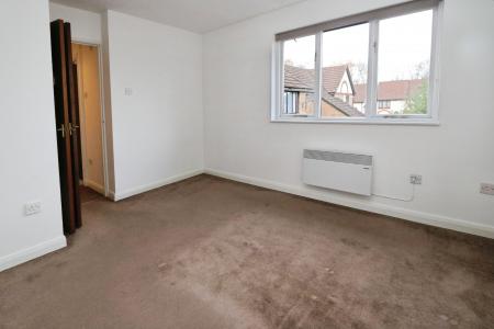 1 bedroom Cluster house for sale in Pimpernel Grove, Milton Keynes, MK7