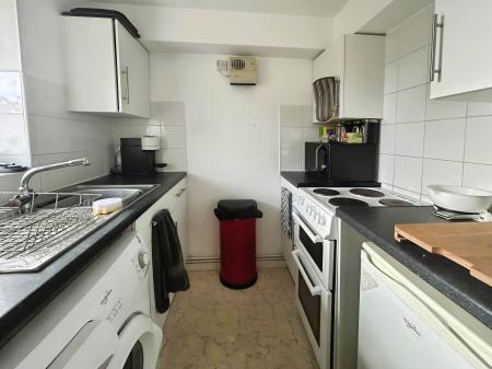 1 bedroom Duplex for sale in Ramsthorn Grove, Milton Keynes, MK7