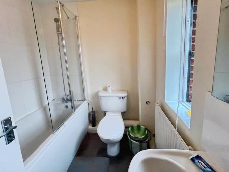 3 bedroom Detached house for sale in St Helens Grove, Milton Keynes, MK10