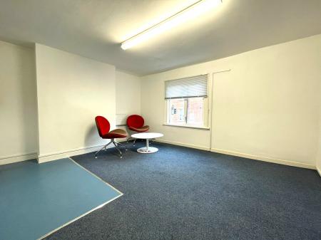 1 bedroom Maisonette to let in Tavistock Street, Bedford, MK40