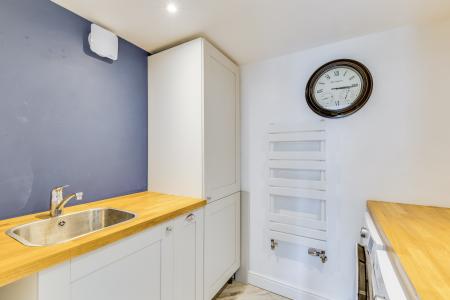 4 bedroom Detached house to let in Airedale Close, Flitwick, MK45