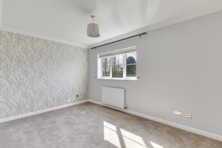 4 bedroom Detached house to let in Airedale Close, Flitwick, MK45