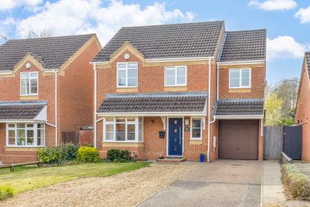 Airedale Close, Flitwick, MK45