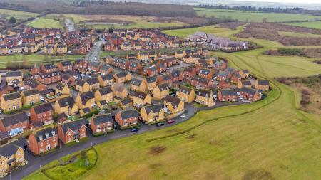 5 bedroom Detached house for sale in Crispin Drive, Bedford, MK41