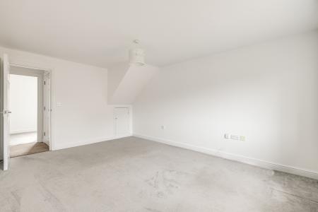 5 bedroom Detached house for sale in Abbeydore Grove, Milton Keynes, MK10