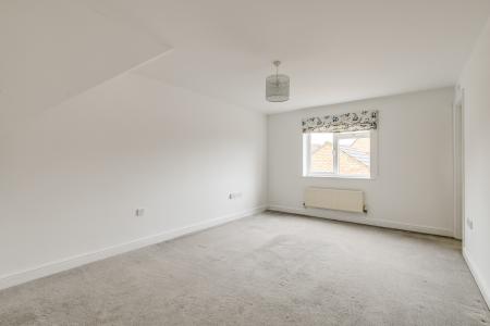 5 bedroom Detached house for sale in Abbeydore Grove, Milton Keynes, MK10