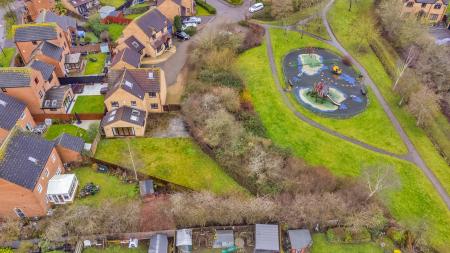 5 bedroom Detached house for sale in Abbeydore Grove, Milton Keynes, MK10