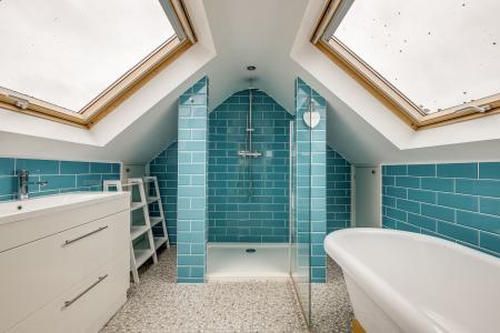 5 bedroom Detached house for sale in Abbeydore Grove, Milton Keynes, MK10