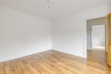 5 bedroom Detached house for sale in Abbeydore Grove, Milton Keynes, MK10