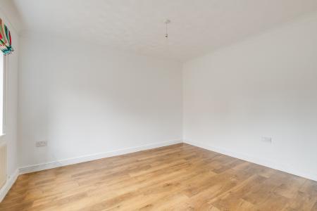 5 bedroom Detached house for sale in Abbeydore Grove, Milton Keynes, MK10