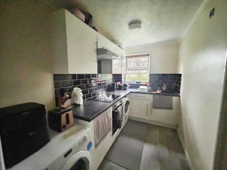 2 bedroom Flat for sale in Russet Close, Bedford, MK43