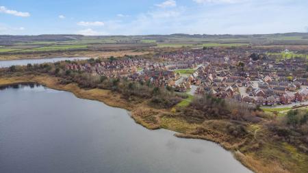 2 bedroom Flat for sale in Russet Close, Bedford, MK43