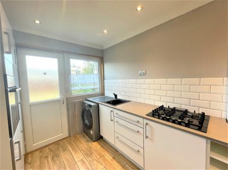 3 bedroom Semi-detached house to let in Welbourne Gardens, Bedford, MK42
