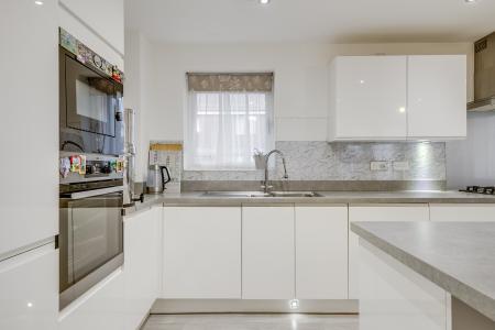 4 bedroom Detached house for sale in Tuddenham Row, Bedford, MK43