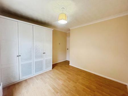 1 bedroom Flat to let in Castle Road, Bedford, MK40