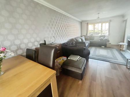 3 bedroom Detached house for sale in Lowick Place, Milton Keynes, MK4
