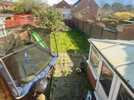 3 bedroom Detached house for sale in Lowick Place, Milton Keynes, MK4