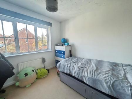 3 bedroom Detached house for sale in Lowick Place, Milton Keynes, MK4