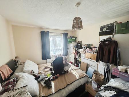 1 bedroom Flat for sale in Beaumont Gardens, Kempston, MK42