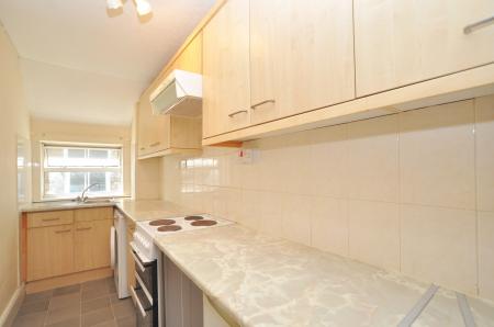 1 bedroom Flat to let in Warwick Avenue, Bedford, MK40