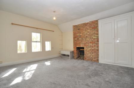 1 bedroom Flat to let in Warwick Avenue, Bedford, MK40
