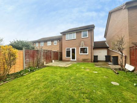 3 bedroom Link detached house for sale in Westminster Gardens, Bedford, MK42