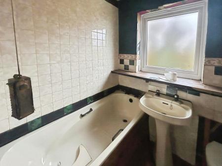 3 bedroom Link detached house for sale in Westminster Gardens, Bedford, MK42