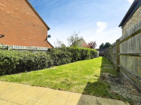 3 bedroom Semi-detached house for sale in Lilleshall Avenue, Milton Keynes, MK10