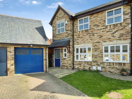 3 bedroom Semi-detached house for sale in Lilleshall Avenue, Milton Keynes, MK10