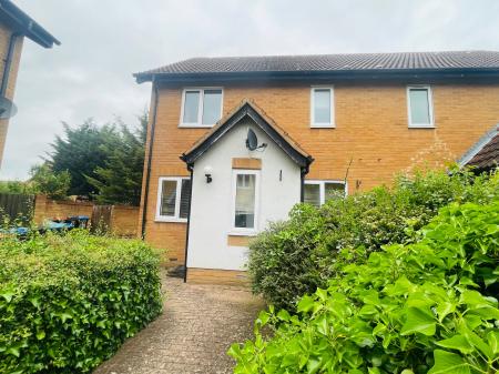 1 bedroom Cluster house for sale in Sullivan Crescent, Milton Keynes, MK7